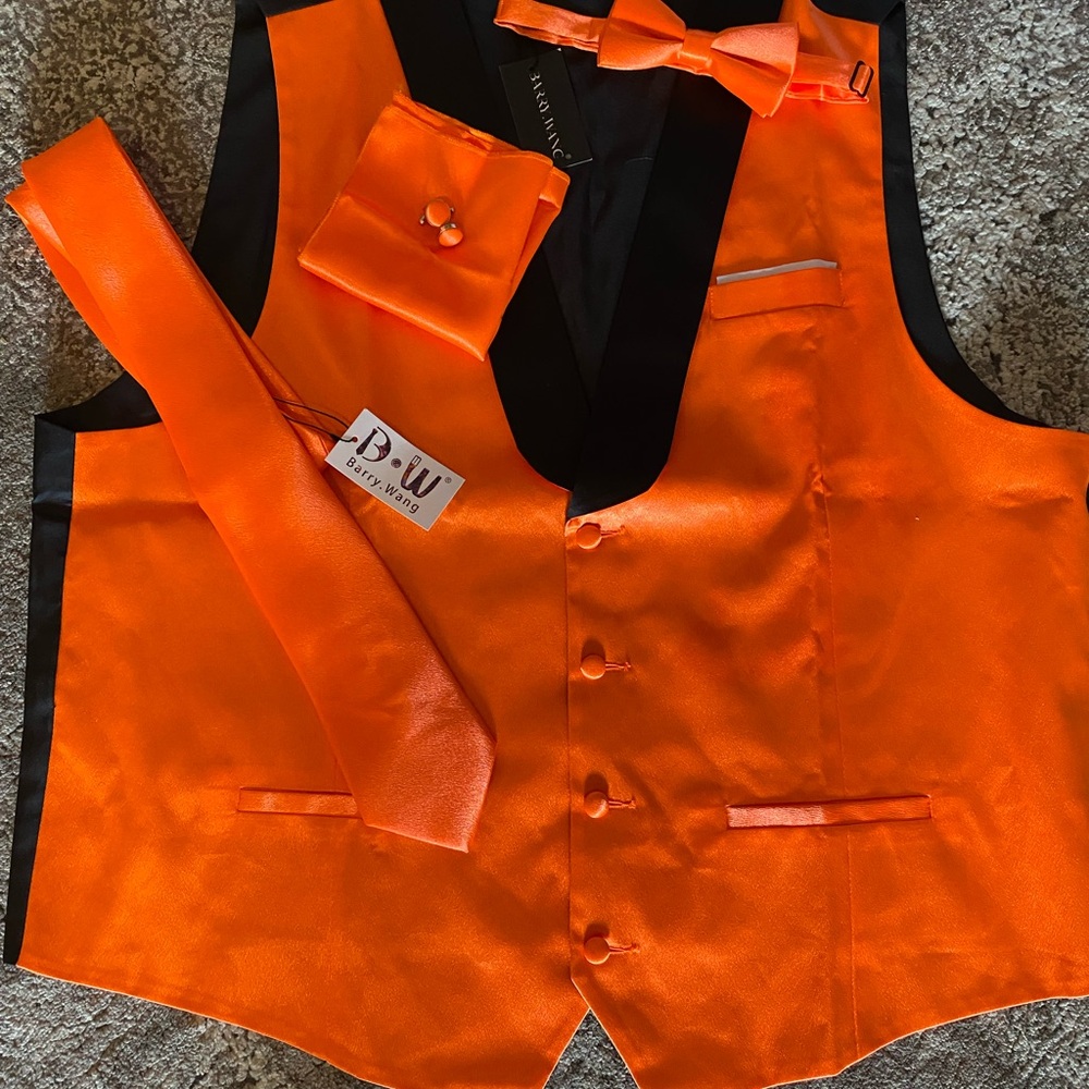 Barry Wang SM Orange Vest Set with Tie,Bow Tie,pocket square and cufflinks NEW